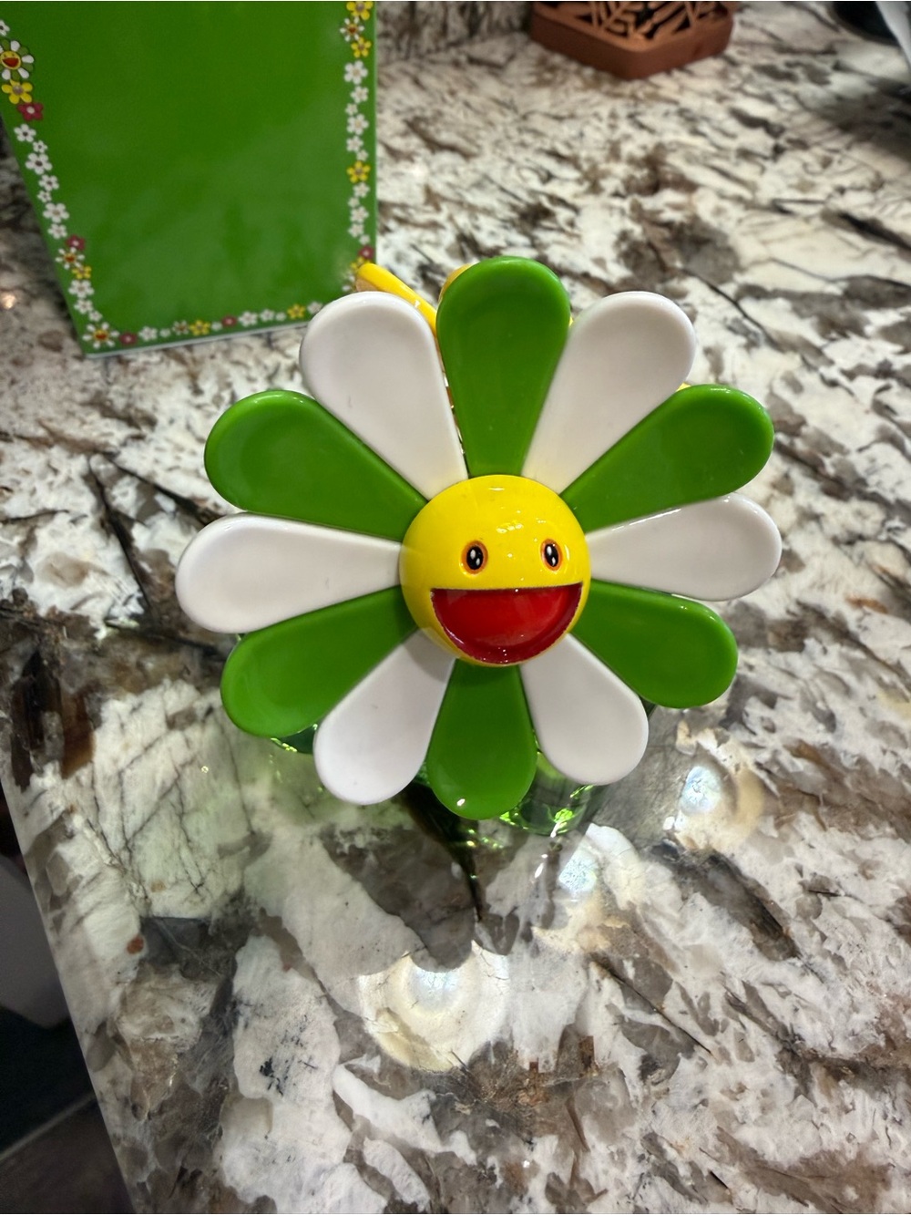 Marc Jacobs Daisy Murakami Green Floral Gift Box - Picture 3 of 9